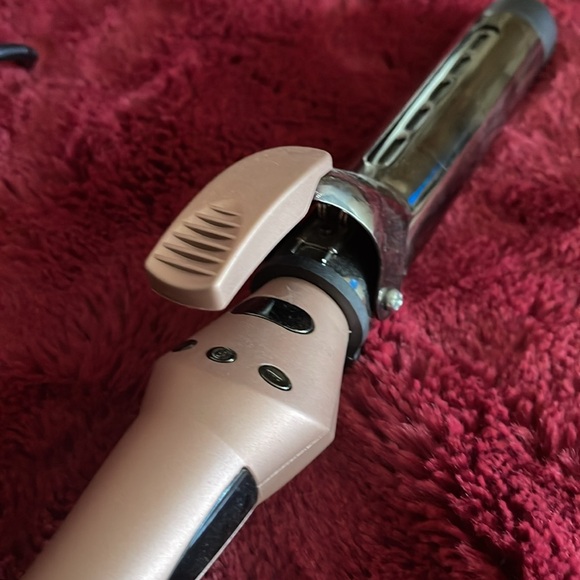 Aria Beauty 1.25 Infrared Curling Iron - by Sephora - Picture 4 of 4